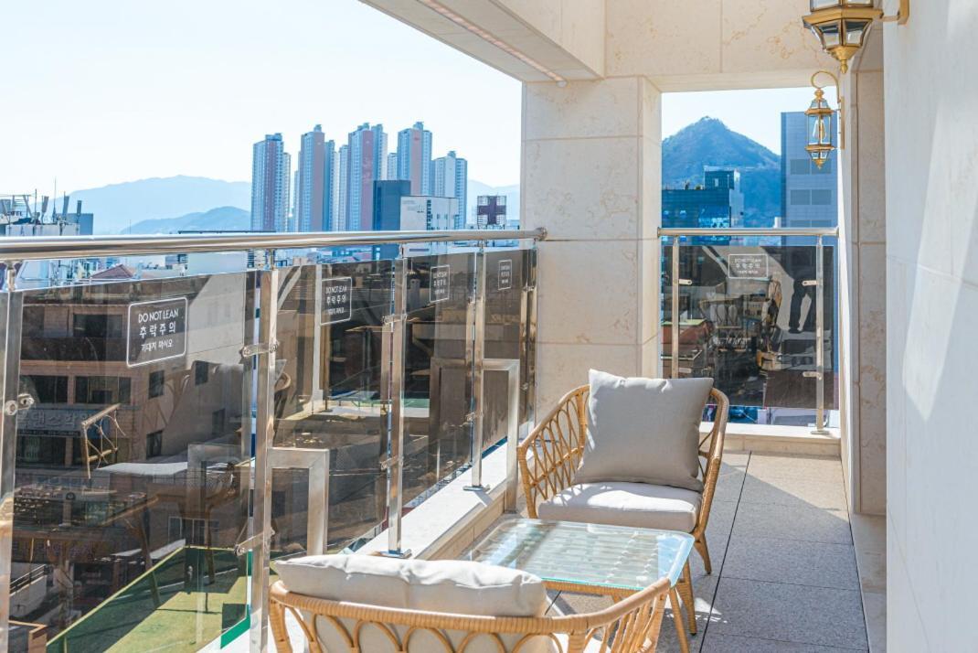 Asherah Villa D' Aqua Hotel Gimhae Buitenkant foto